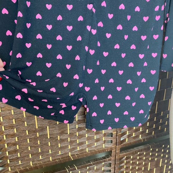 NWOT Shein Curve black pink heart long sleeve romper stretch snap up  size 1 XL - Picture 8 of 10